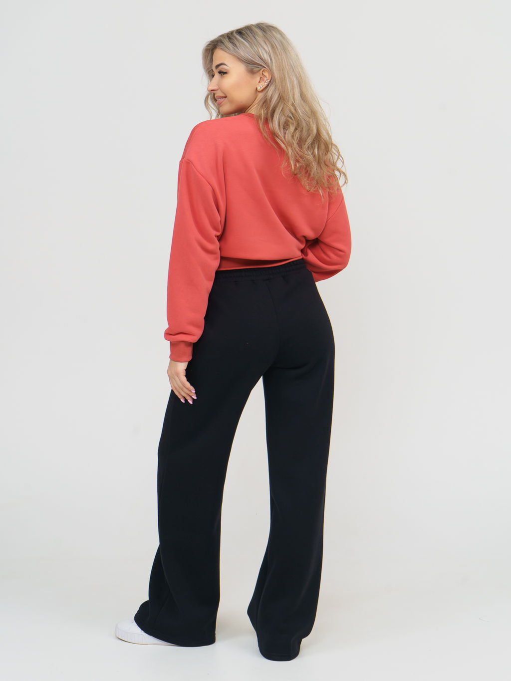 889 Брюки "Черный"