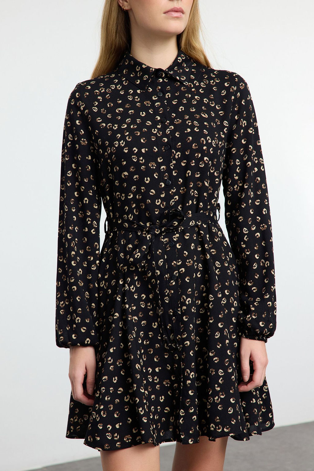 TRENDYOLMILLA Cok Renkli Kusakl? Animal Desenli Skater/Belden Ac?lan Mini Viskon Dokuma Elbise TWOAW25EL00461  фото 9