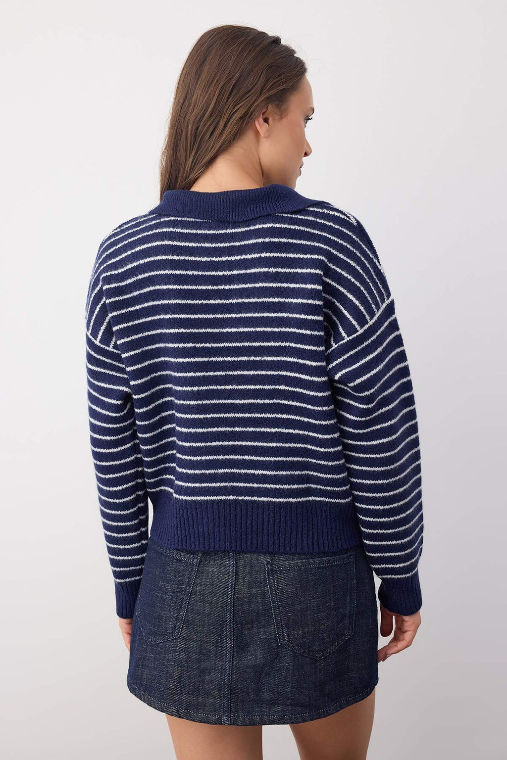 Wardrobe Essentials Lacivert*001 Yumusak Dokulu Cizgili Genis Kal?p Basic Triko Kazak TWOAW26KZ00087 - Trendyolmilla фото 4