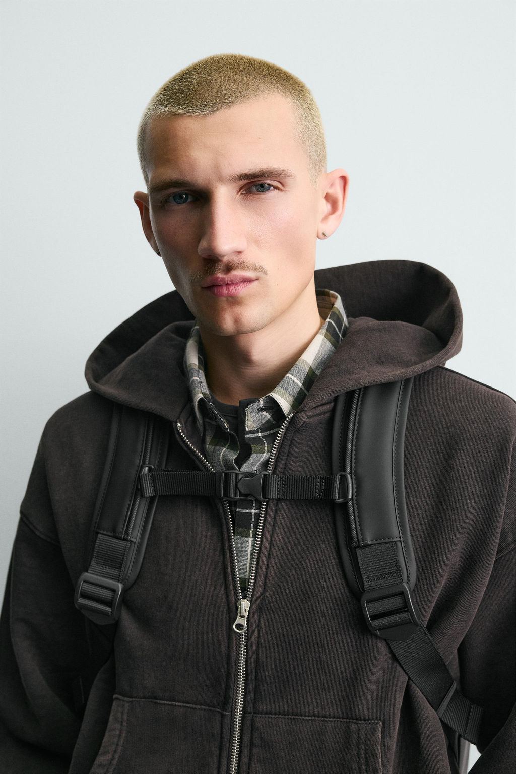 RUBBERISED MULTI-POCKET BACKPACK - Zara фото 2