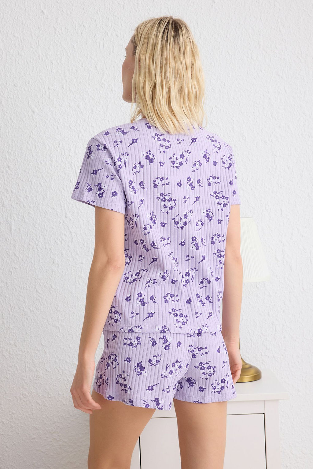 Trendyolmilla Lila Cicekli Fitilli Sortlu Orme Pijama Tak?m? THMSS25PT00015  фото 5