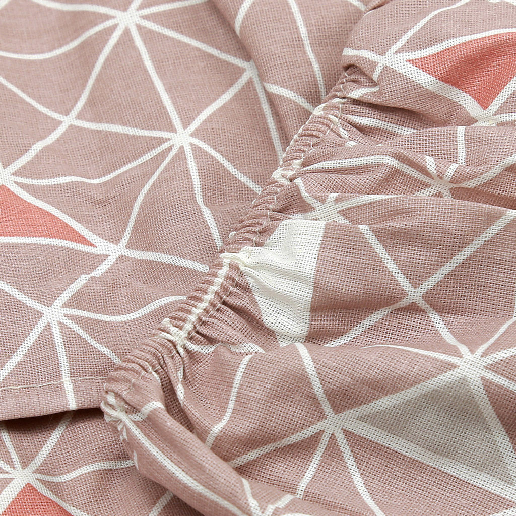 Простыня на резинке 2-х спальная Треугольники, мокко 140х200см, свесы 27см, бязь Комфорт 121г/м2, хлопок 100%, упаковка классическая ПВХ 28х41см, Домашняя мода (Россия) фото 2