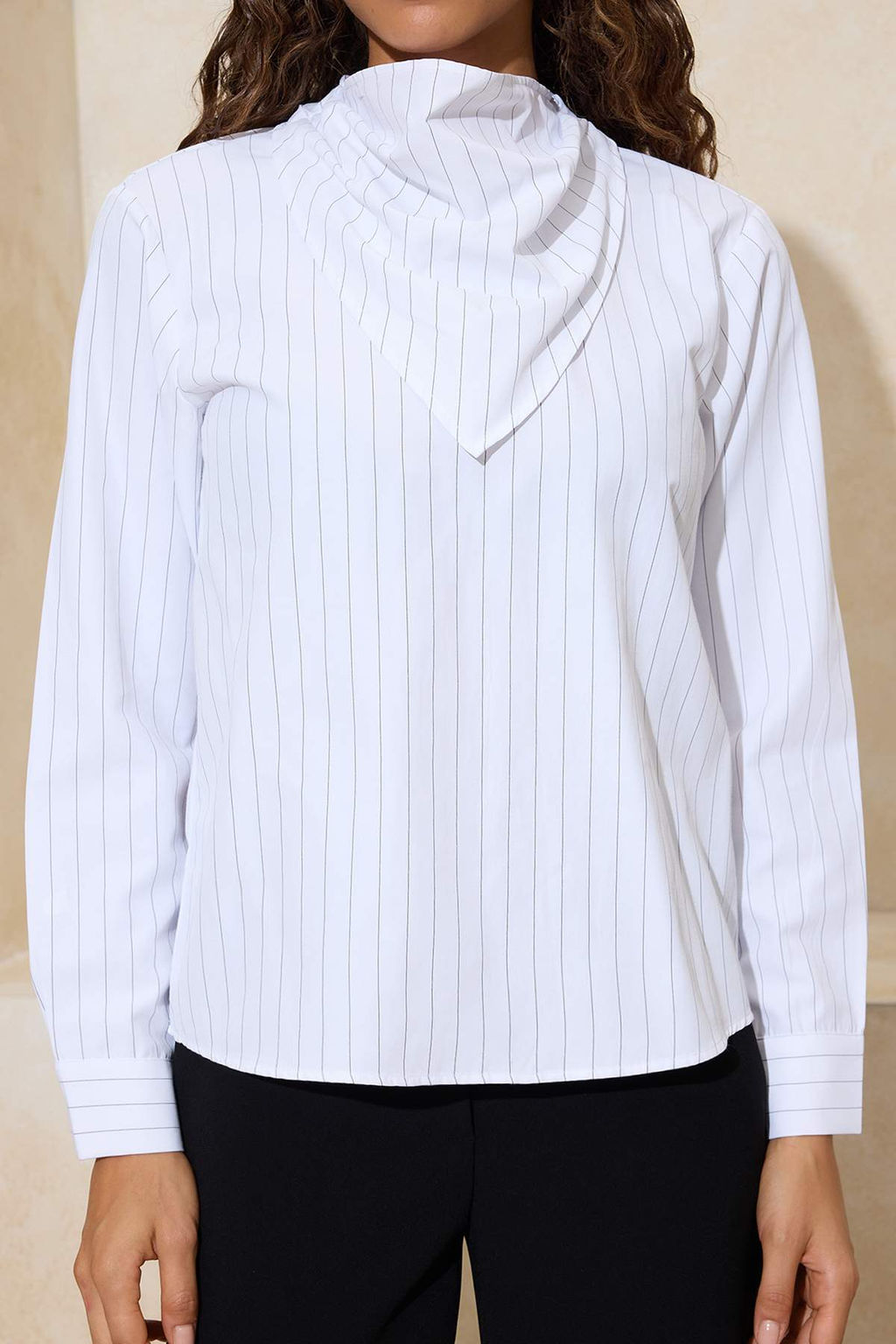 Siyah-Beyaz Cizgili Fular Detayl? Dokuma Bluz TWOSS26BZ00088 - Trendyolmilla фото 3