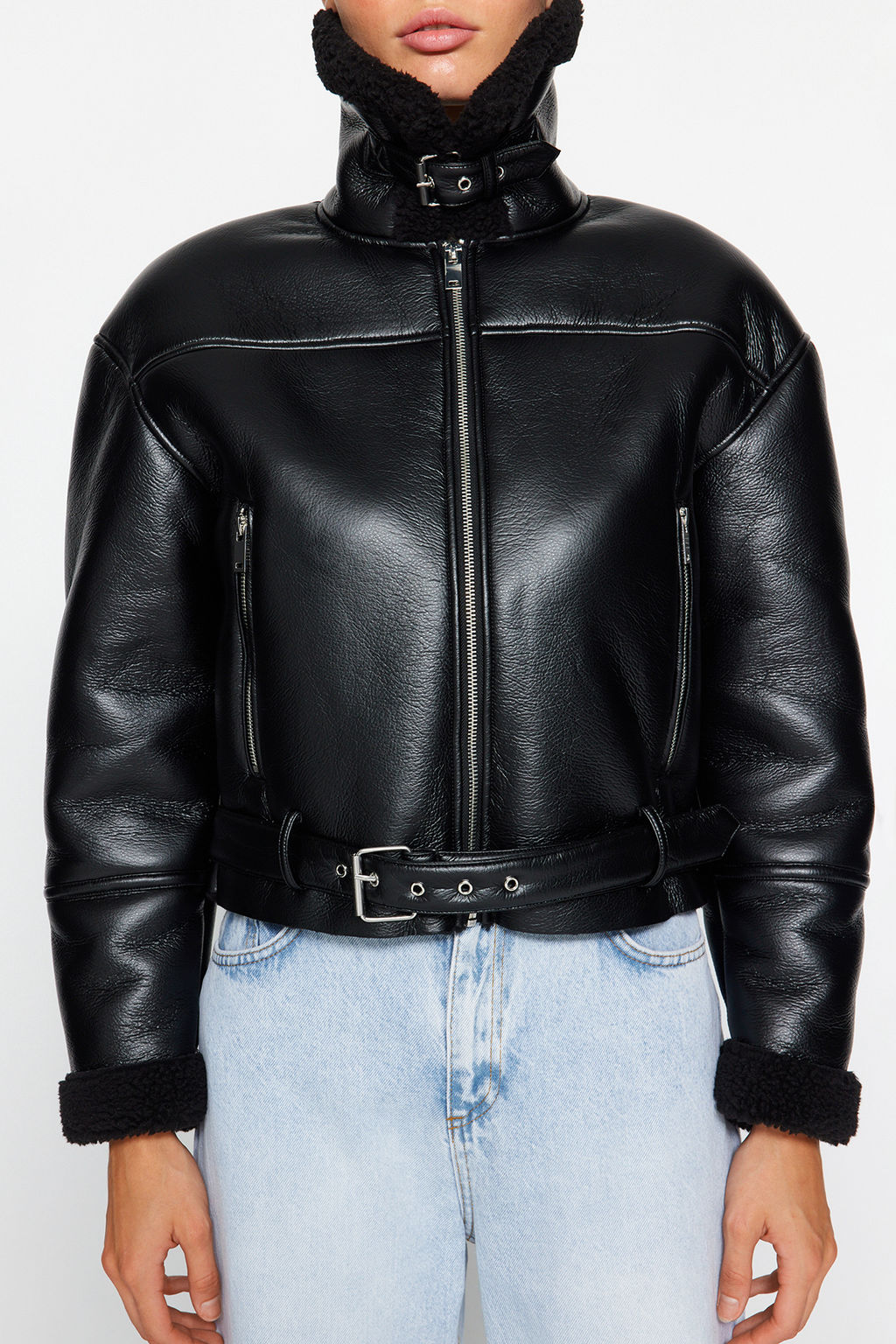 Siyah Regular Kal?p Pelus Detayl? Suni Deri Biker Ceket Mont TWOAW24MO00279