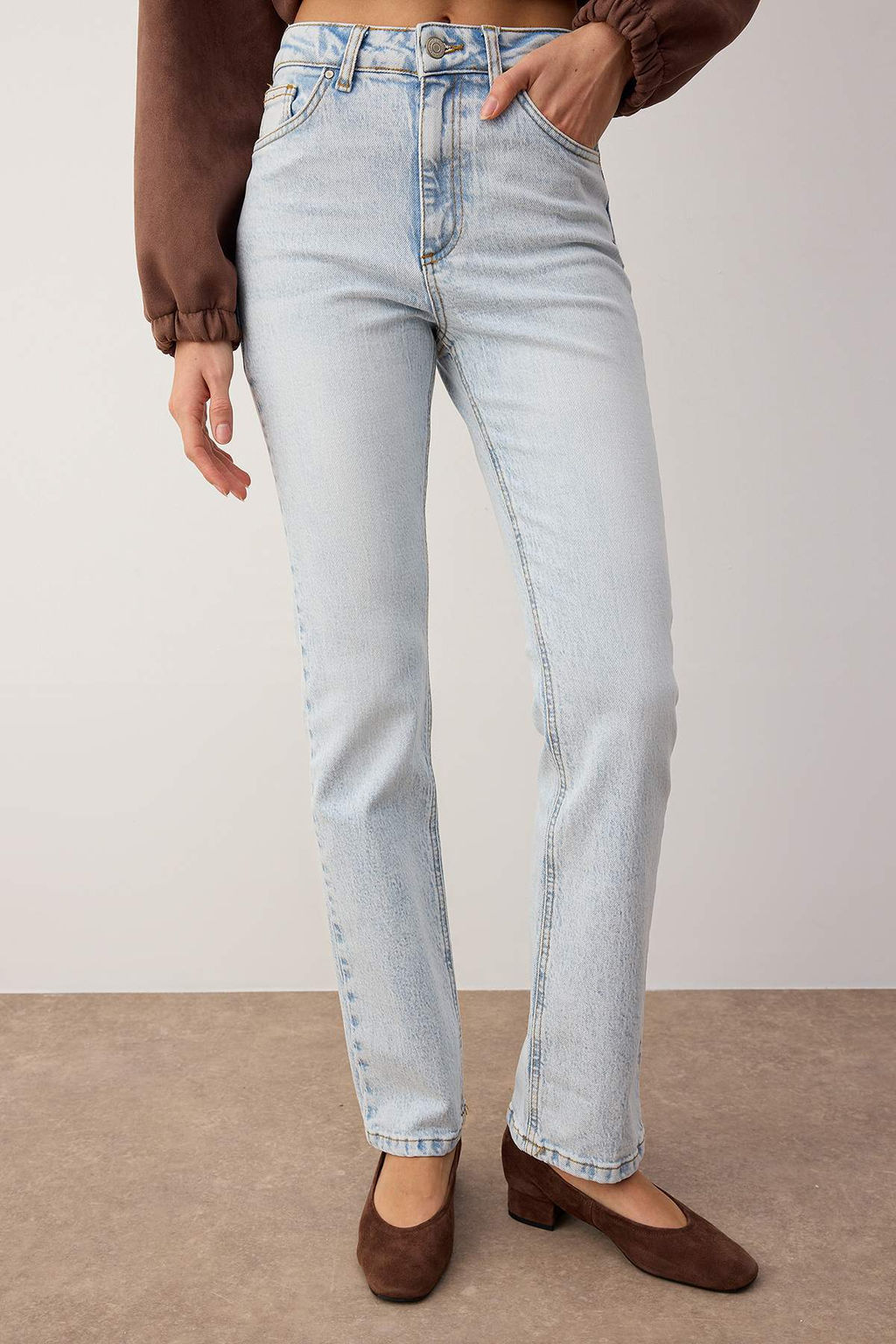 TRENDYOLMILLA Ac?k Mavi More Sustainable Yuksek Bel Flare Jeans TWOAW23JE00657  фото 3
