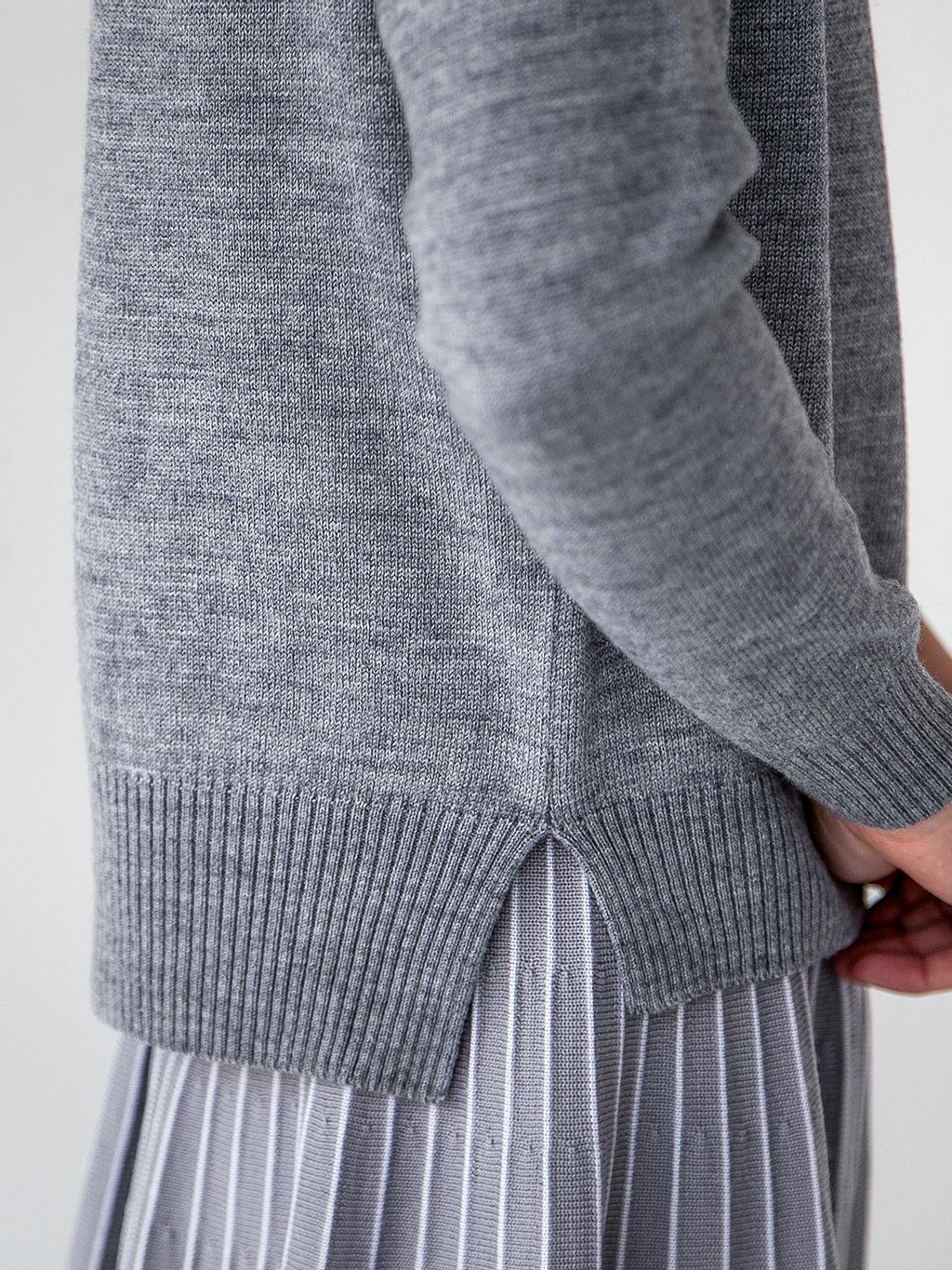 Джемпер Мари светло-серый маренго