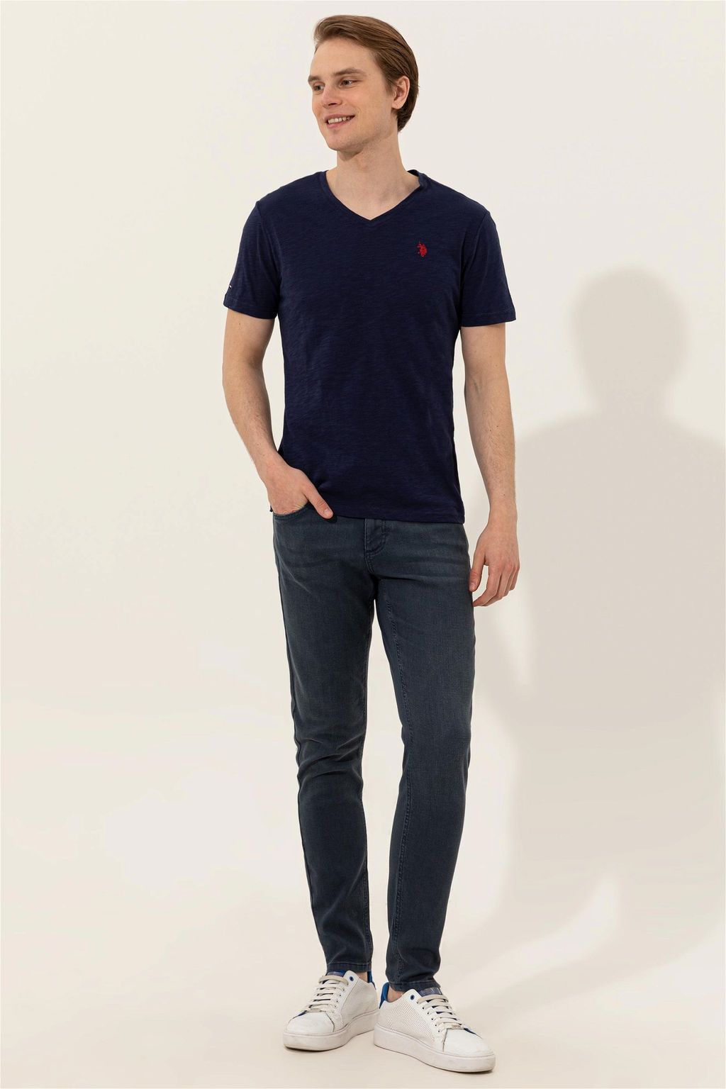 Мужская темно-синяя футболка с V-образным вырезом Basic - U.s. polo assn фото 11