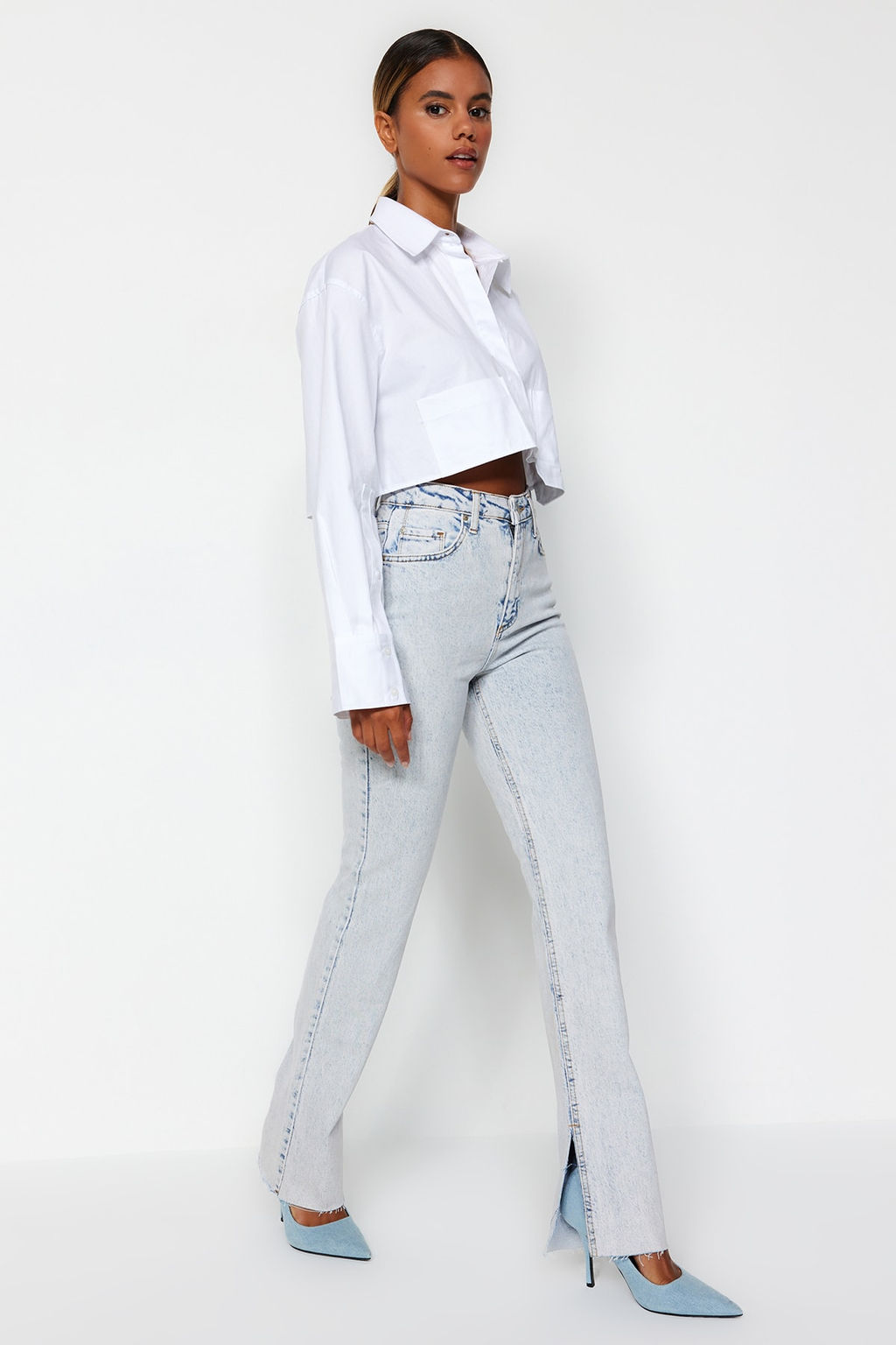 TRENDYOLMILLA Siyah Y?rtmacl? Yuksek Bel Flare Jeans TWOAW22JE0382  фото 37