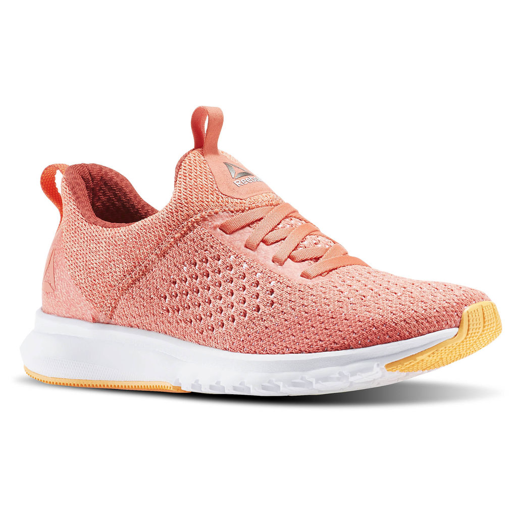 Кроссовки женские