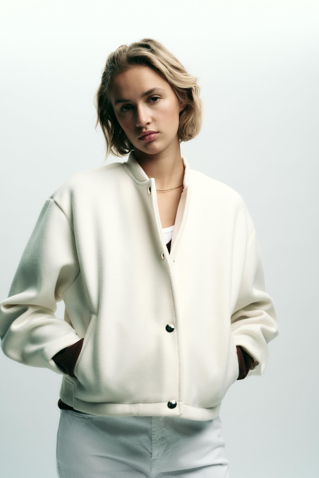 SOFT BOMBER JACKET WITH GOLDEN BUTTONS - Zara фото 4