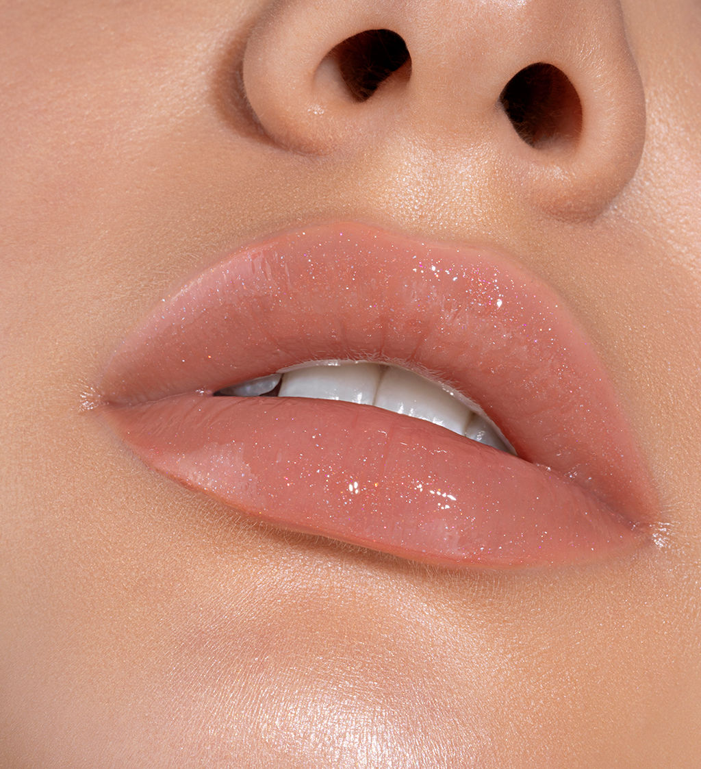 LuxVisage Блеск для губ с эффектом объема тон 505 ICON lips glossy volume Ice Beige 3,4г