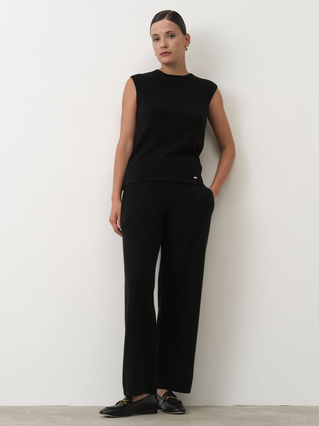 Брюки из пуха яка 05122 черные