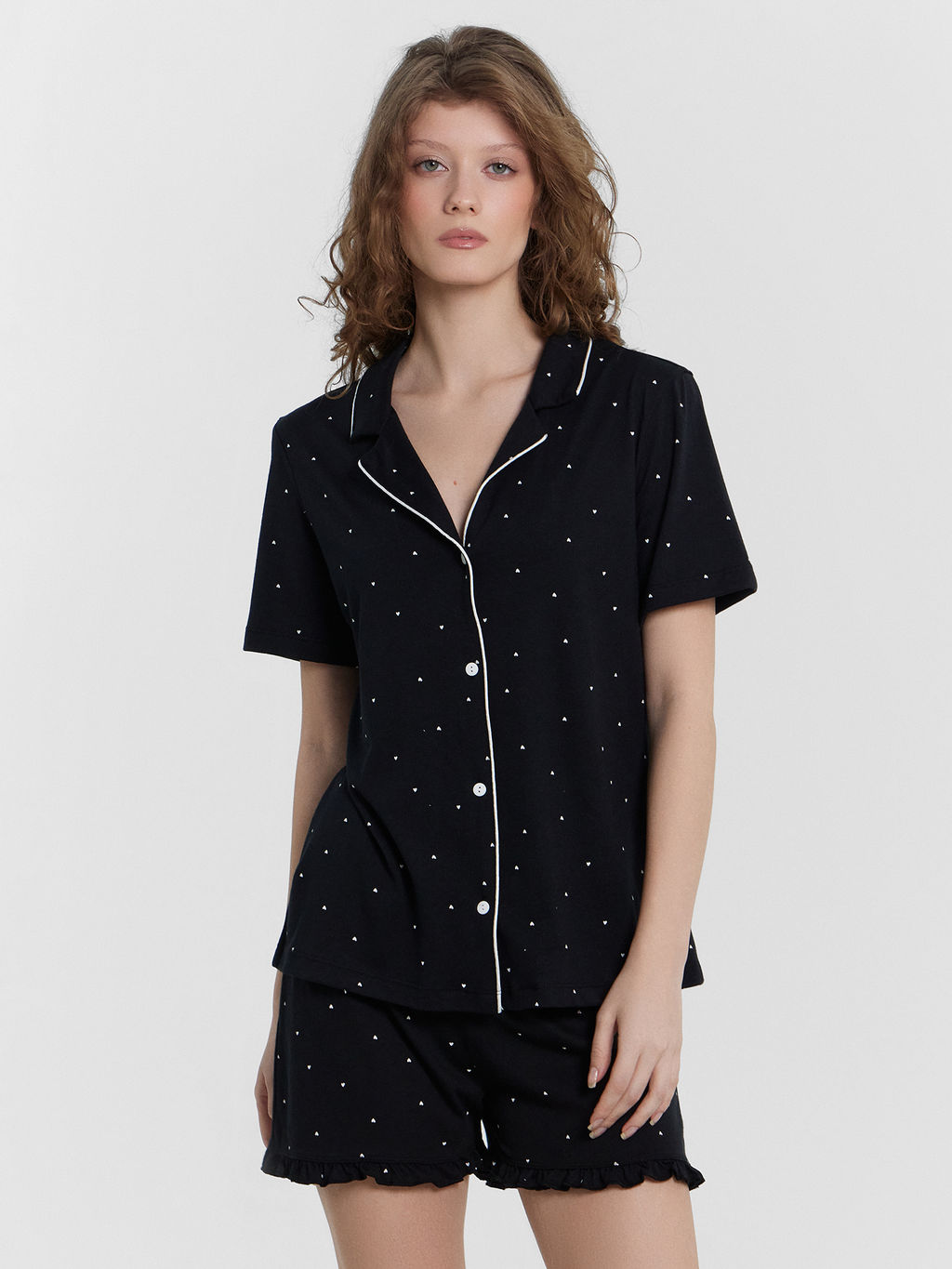 Комплект домашний женский черный с принтом сердечки сердечки на черном 592483