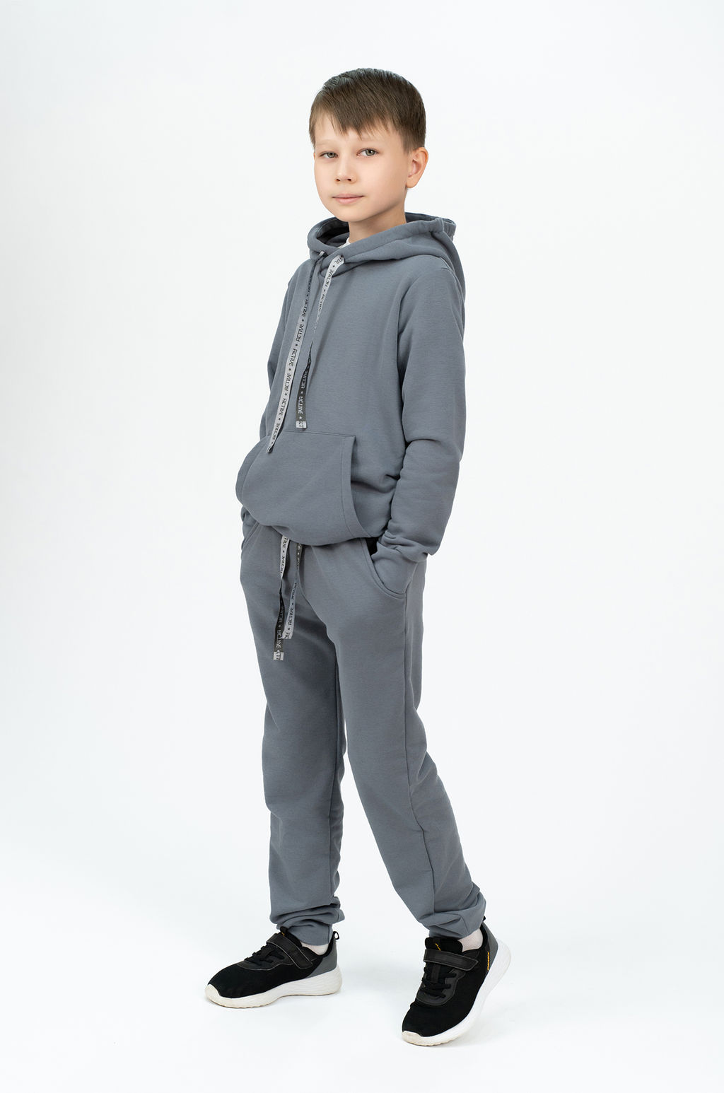 Костюм детский спортивный серый