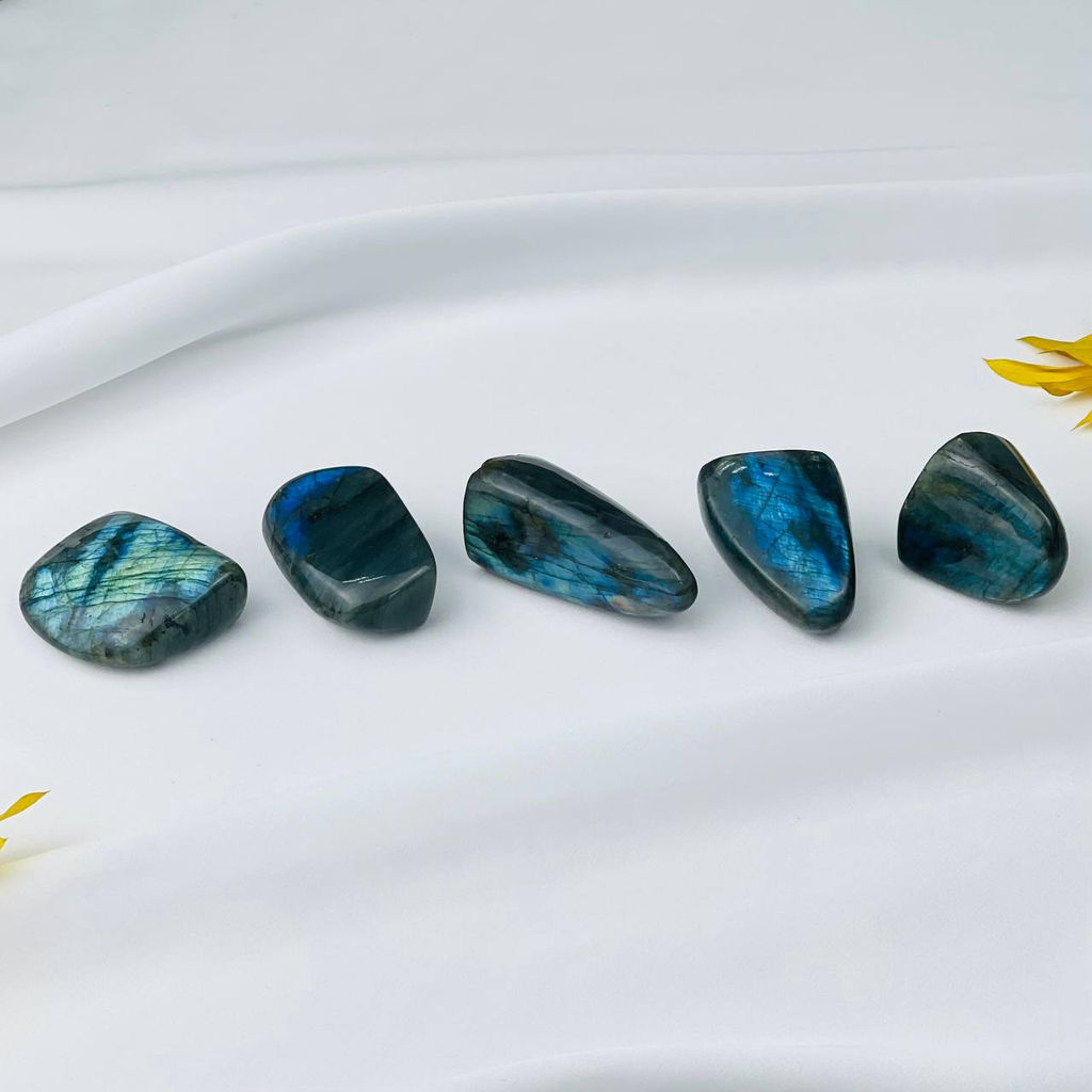 Срез (экран) из камня Лабрадор полированный в ассортименте