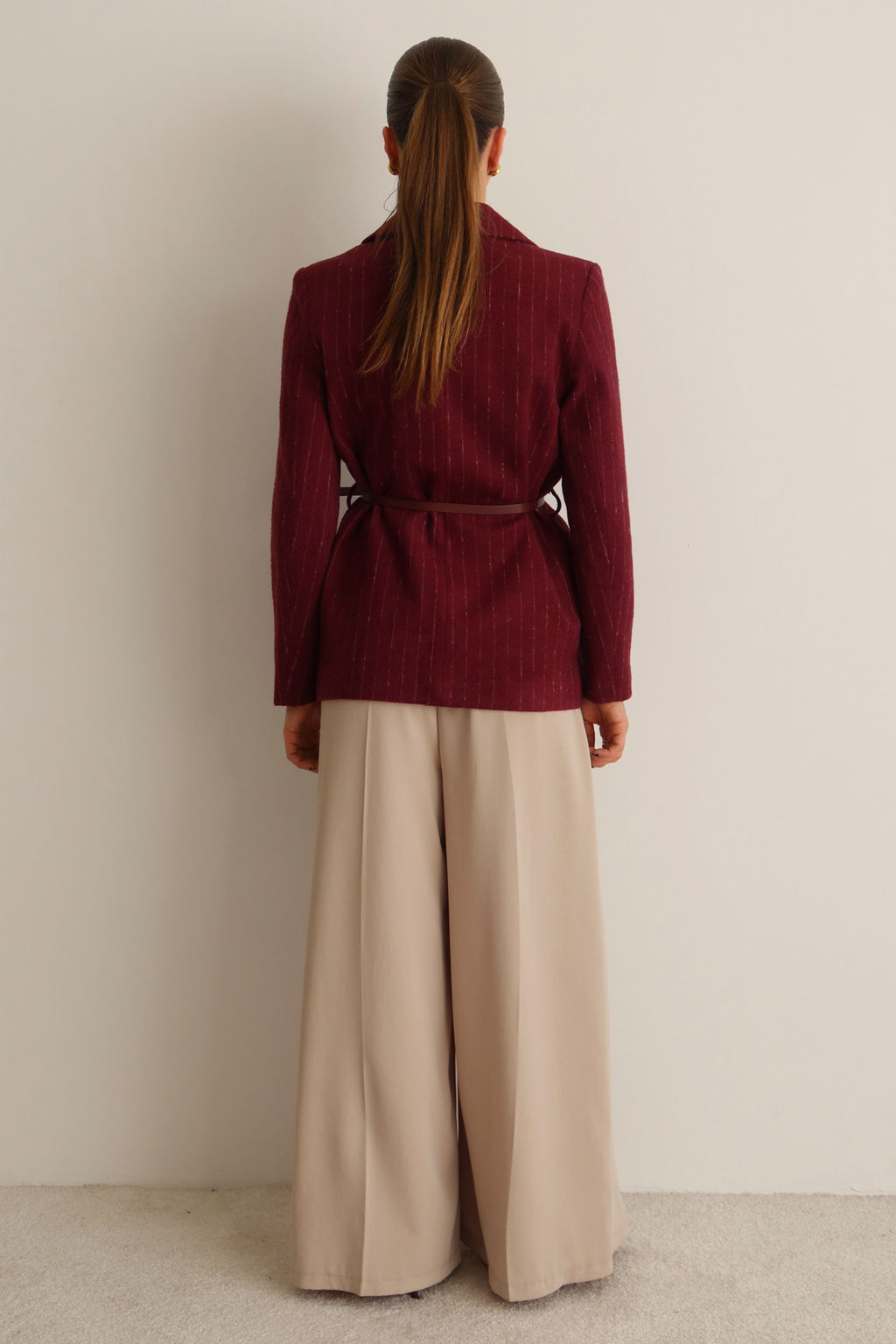 Bordo Kase Cizgili Kemerli Dokuma Blazer Ceket TWOAW26BC00072