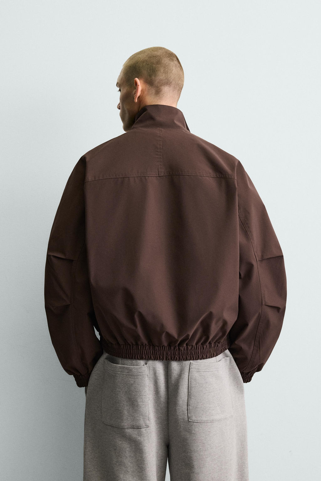 CAZADORA T?CNICA BOXY FIT WATER REPELLENT / Marr?n - Zara фото 3
