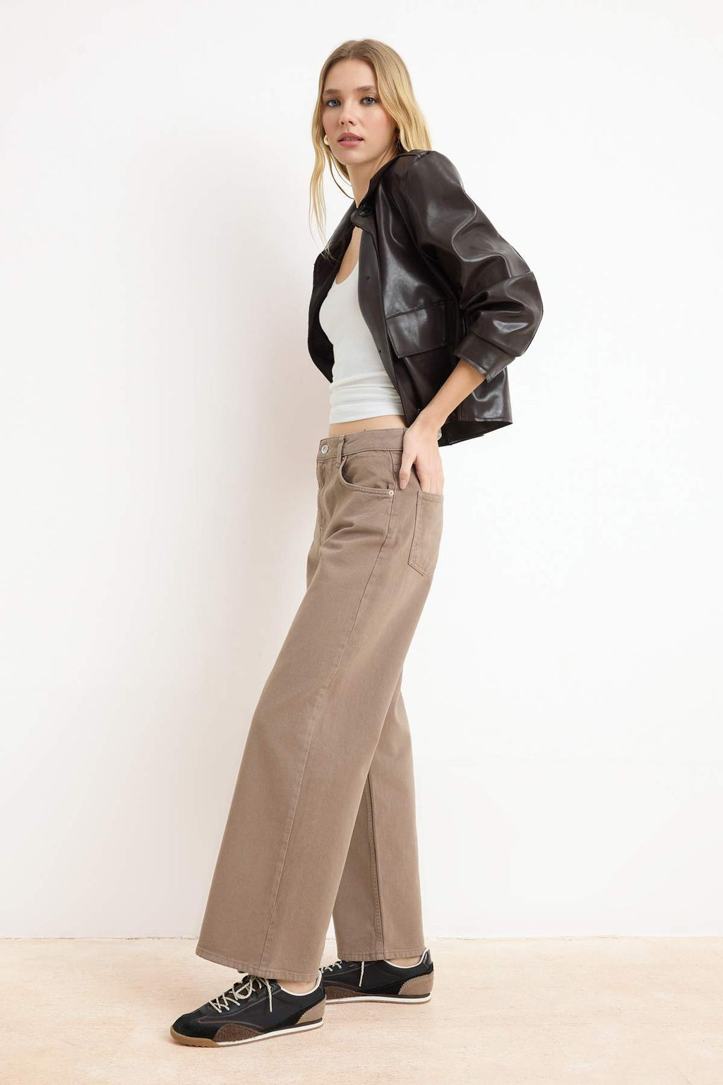 Koyu Kahverengi Yuksek Bel Bilek Boy Culotte %100 Pamuklu Jeans TWOAW26JE00190 - Trendyolmilla фото 28
