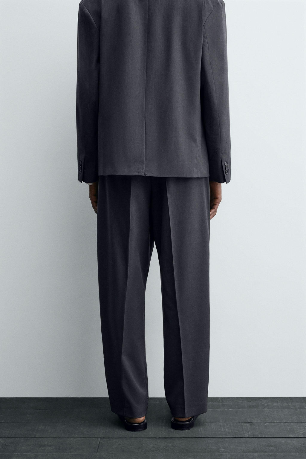 PLEATED SUIT TROUSERS - Zara фото 3
