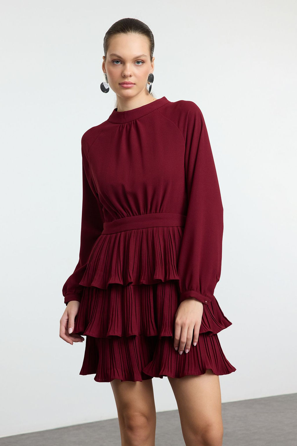 Bordo Skater/Belden Ac?lan Piliseli Dik Yaka Mini Dokuma Elbise TWOAW25EL00253 - Trendyolmilla фото 2