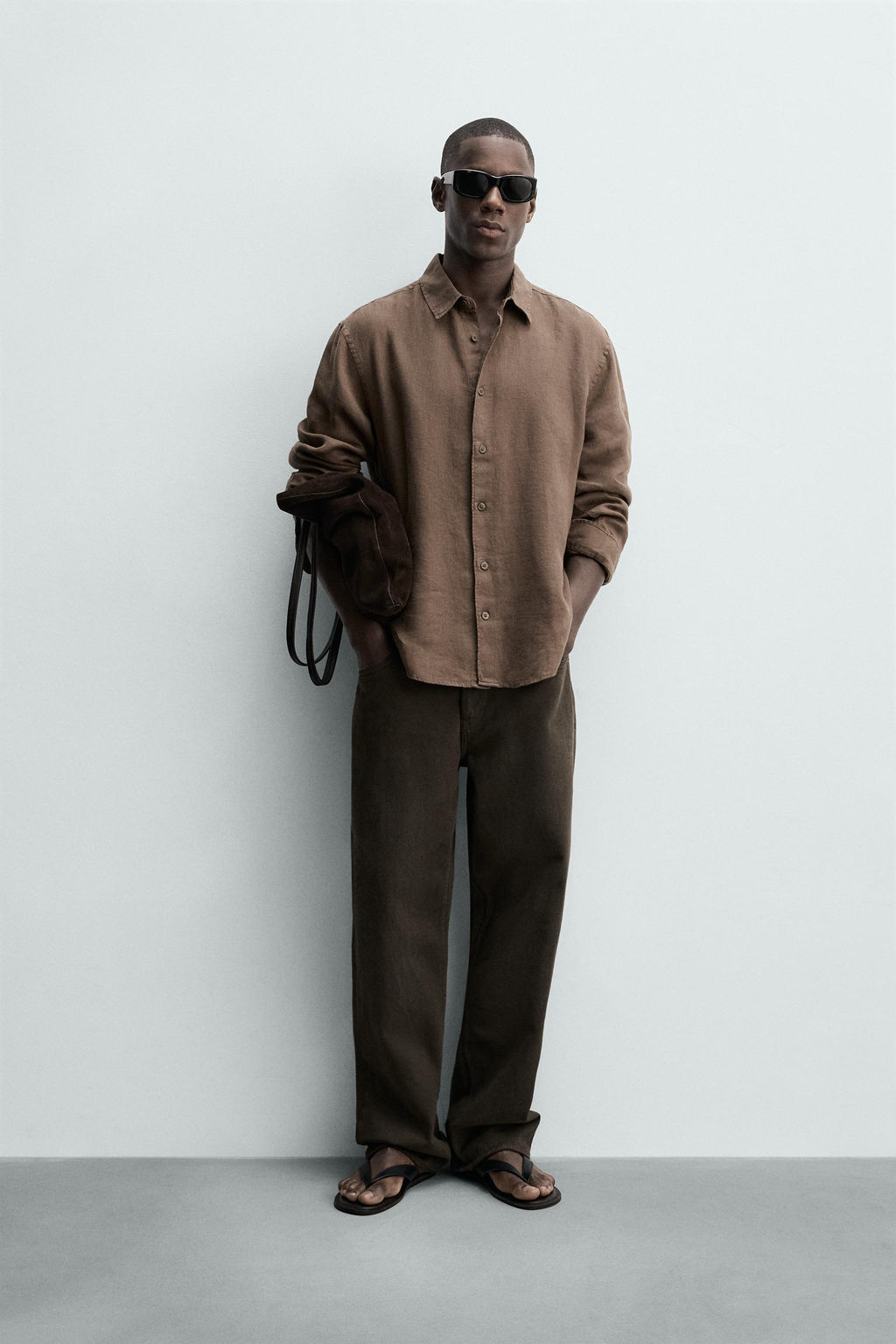 CAMISA REGULAR FIT 100% LINO / Marr?n