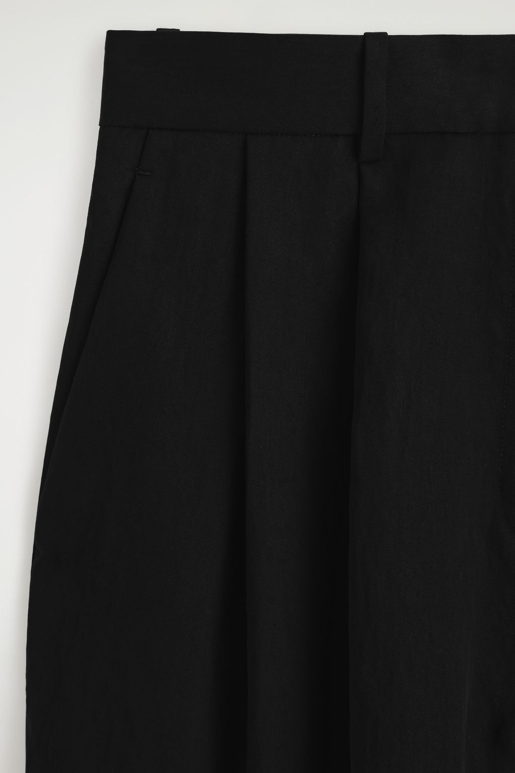 PANTAL?N WIDE LEG FLUIDO RELAXED FIT