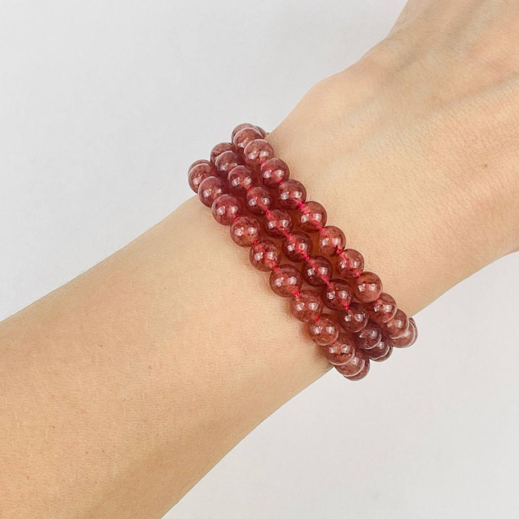 Бусины для украшений из Клубничного кварца (62 бусины) 39 см