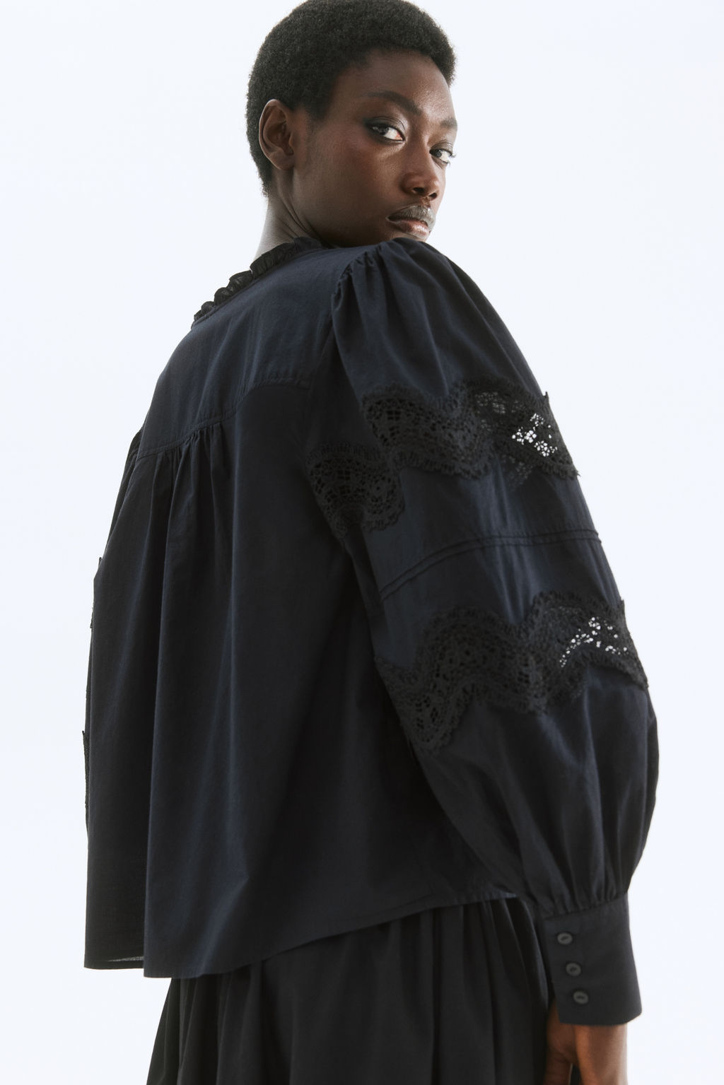 Blusa de algod?n con inserciones de encaje - H&m фото 2