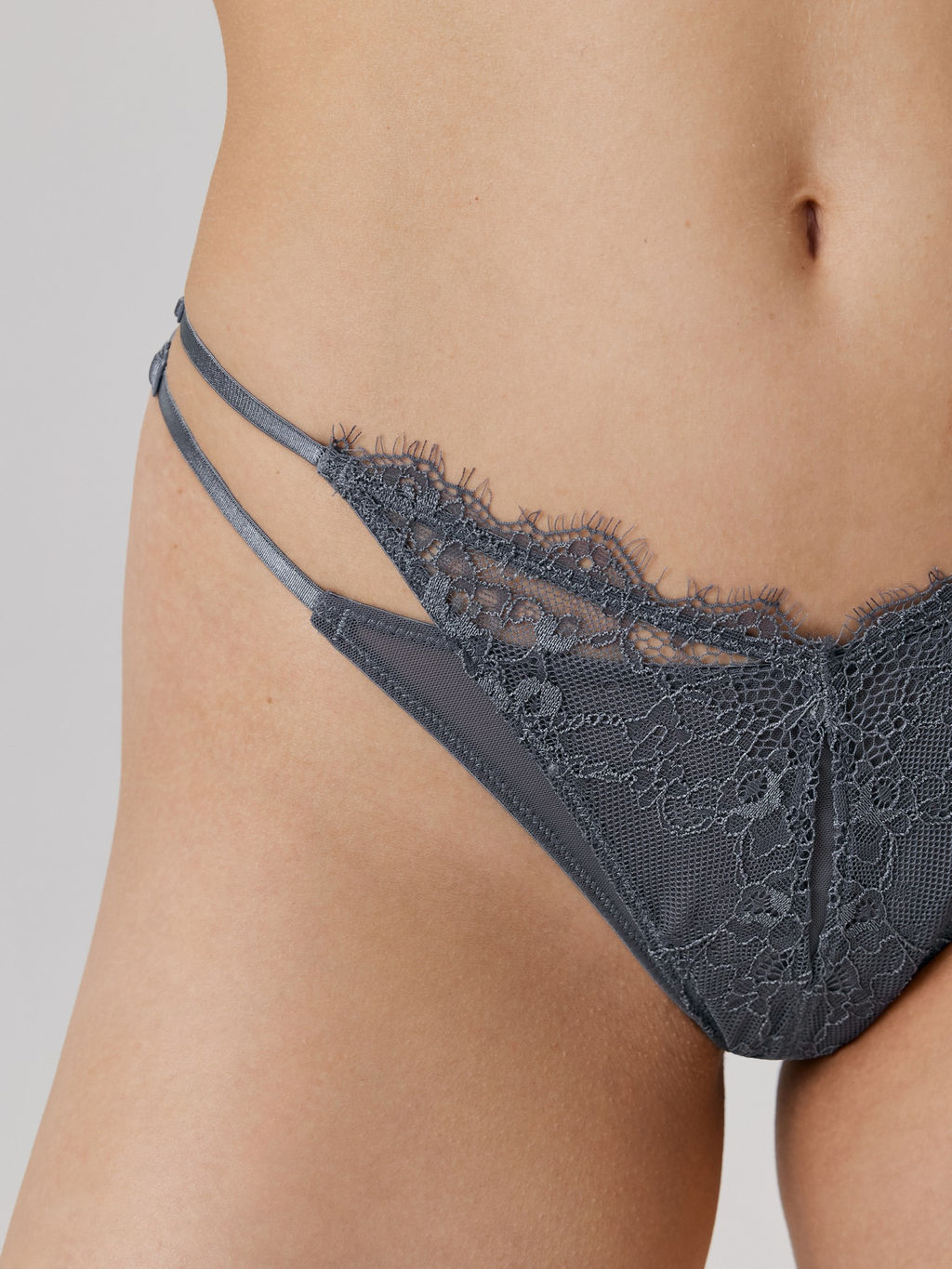 Infinity / Трусы стринг жен Lucien темно-серый - Infinity Lingerie фото 2