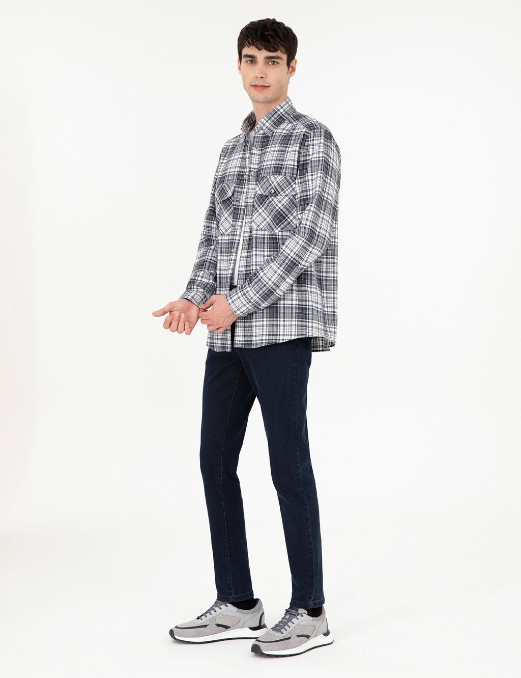 Lacivert Regular Fit Uzun Kollu G_mlek