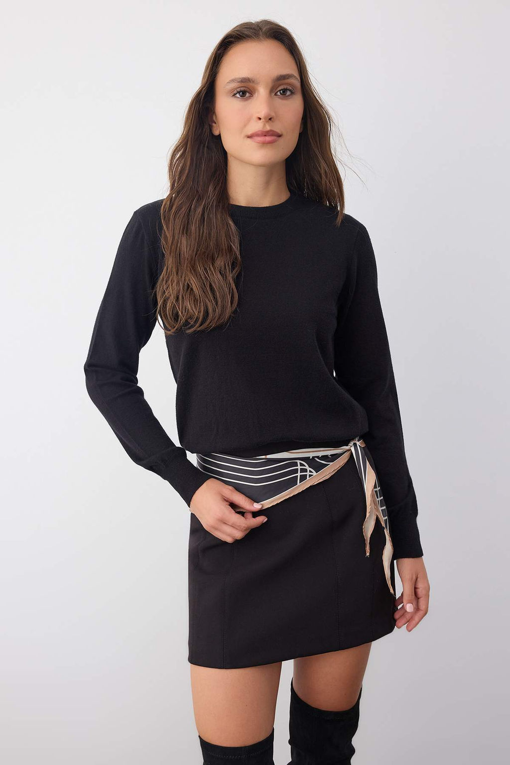 Wardrobe Essentials Siyah Premium Iplik/Ozel Iplikli Basic Triko Kazak | TWOAW26KZ00095