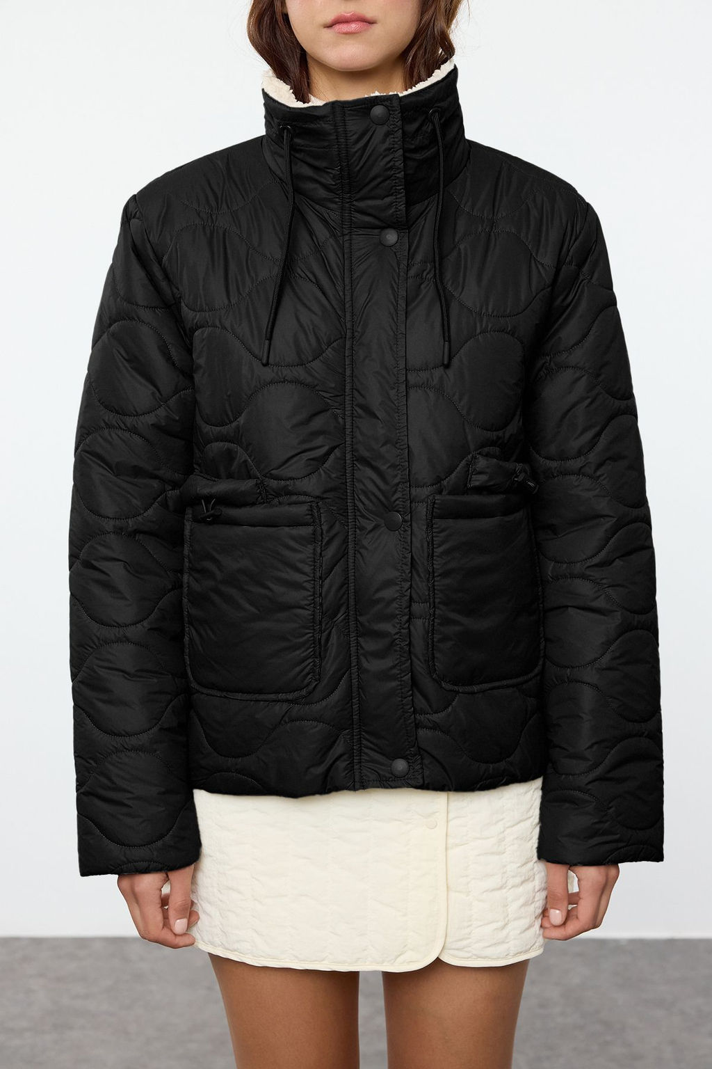 TRENDYOLMILLA Gri Regular Kal?p Dik Yaka Kapitone Mont TWOAW25MO00175  фото 9