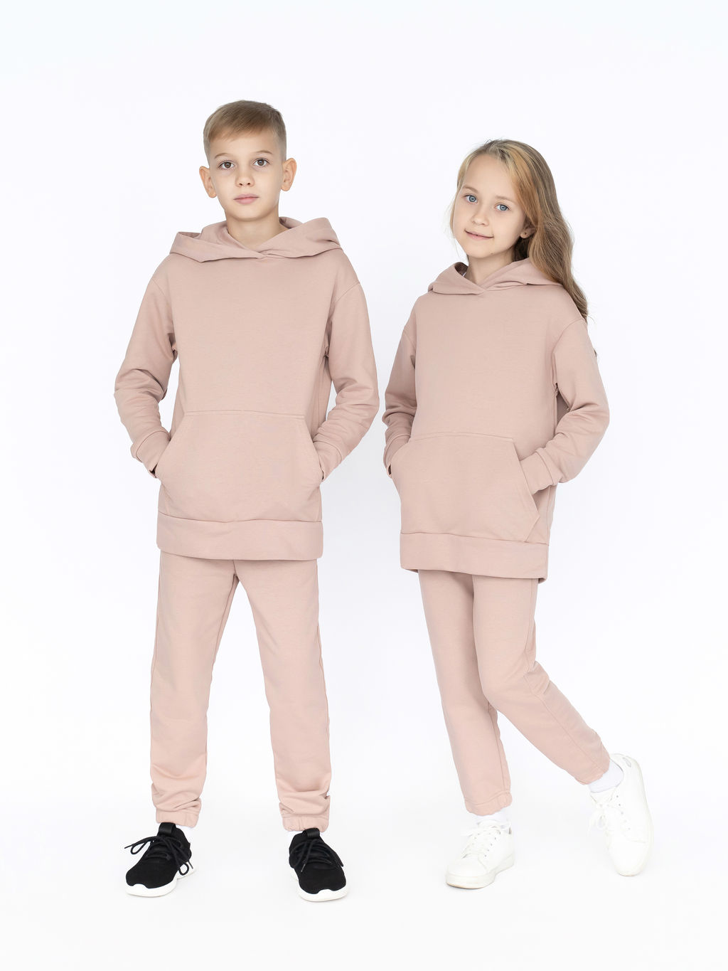 Костюм спортивный бежевый