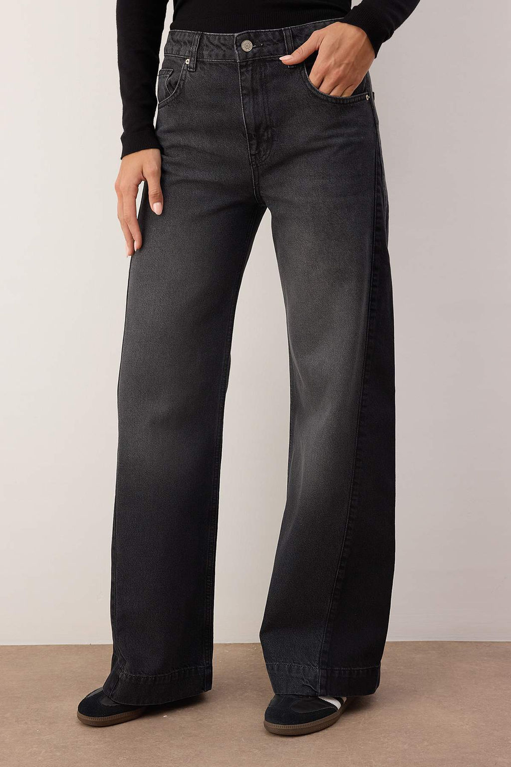 Ozel Koleksiyon Mavi Yuksek Bel Renk Bloklu Wide Leg Genis Paca Jeans TWOAW26JE00099 - Trendyolmilla фото 13