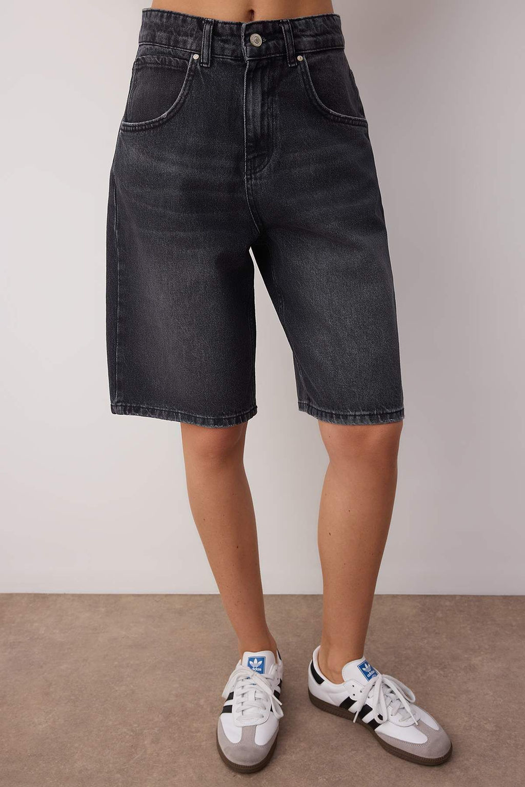 TRENDYOLMILLA Mavi Normal Bel Vintage Denim Bermuda TWOSS25SR00150 фото 3