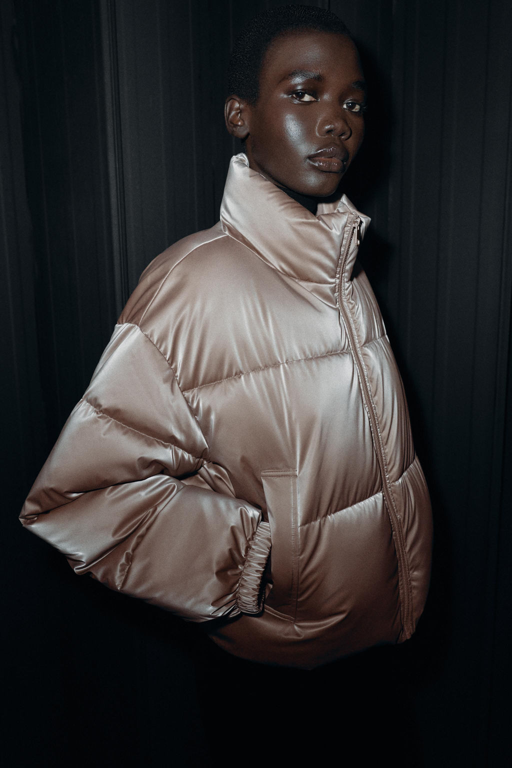 SHINY-EFFECT WATER-REPELLENT WINDPROOF ANORAK - Zara фото 2