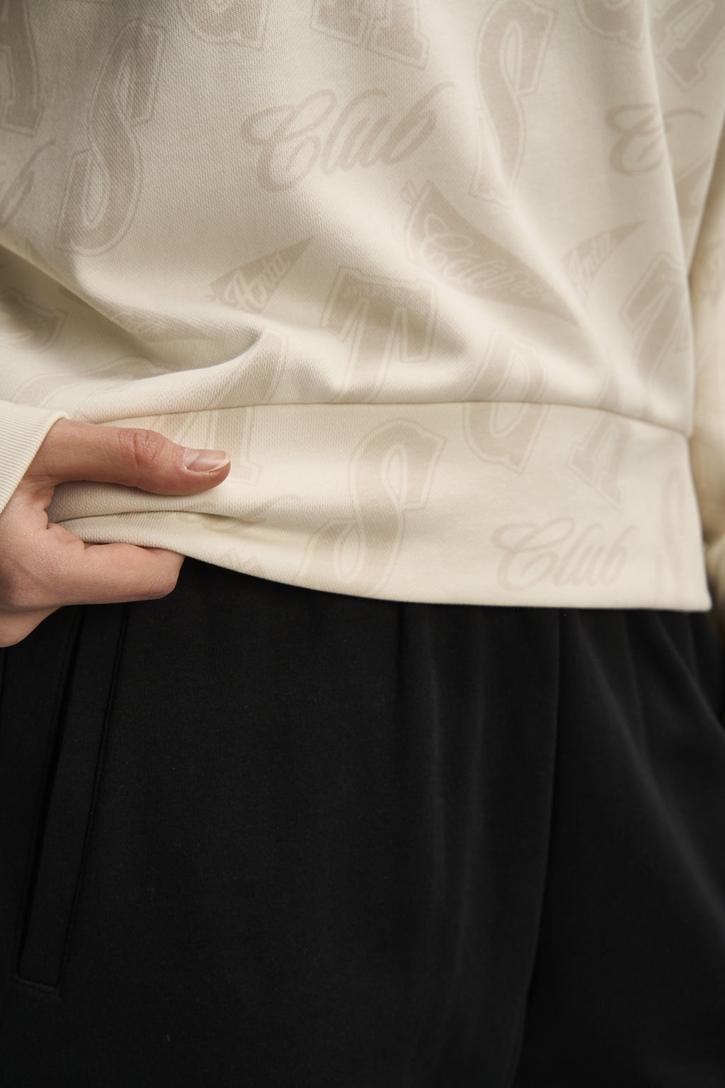 Свитшот Белый - Anta фото 6