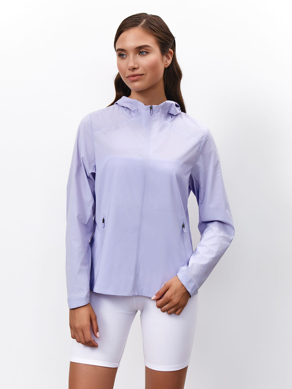 T3369-20 Ветровка женская