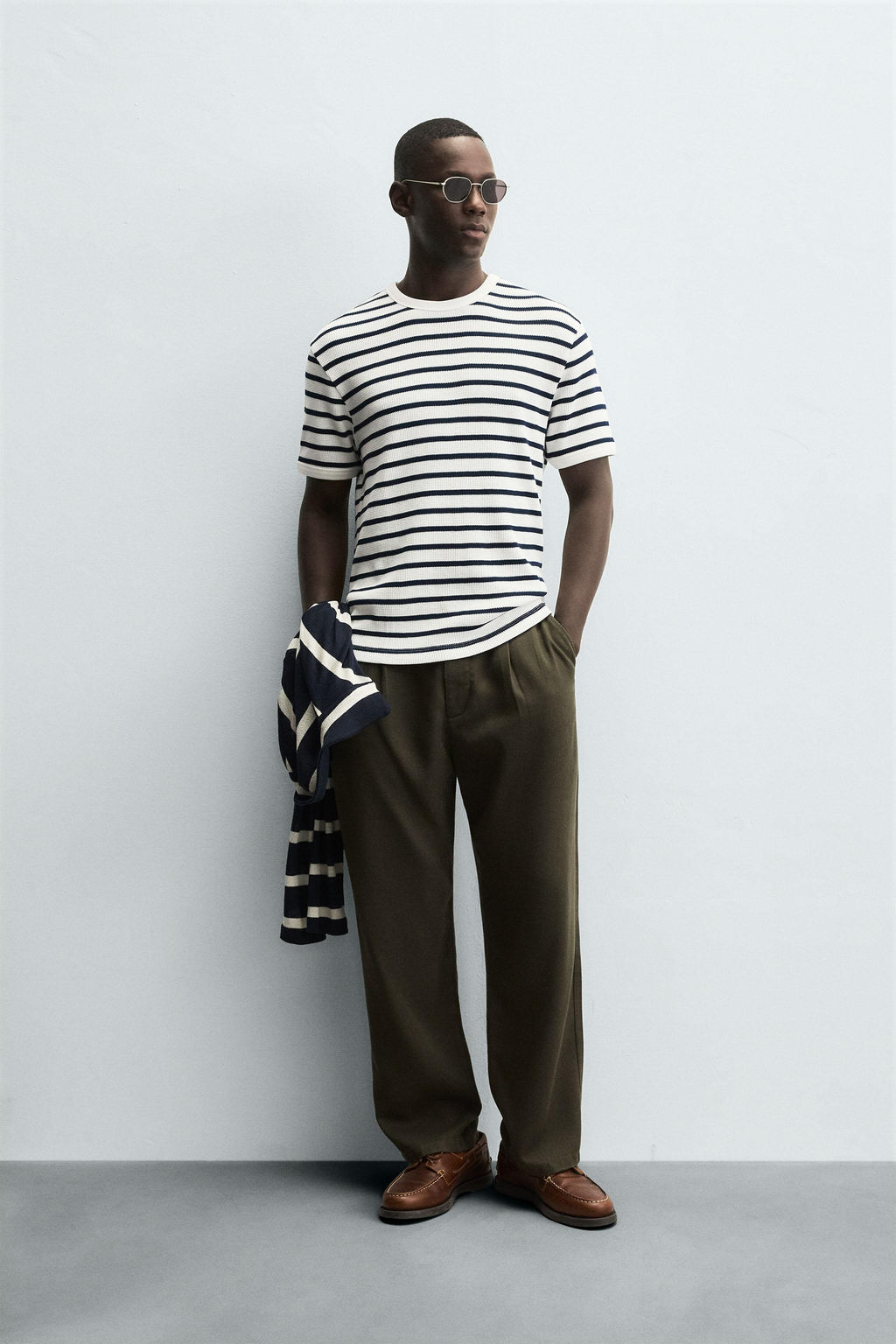 CHECK TEXTURED T-SHIRT