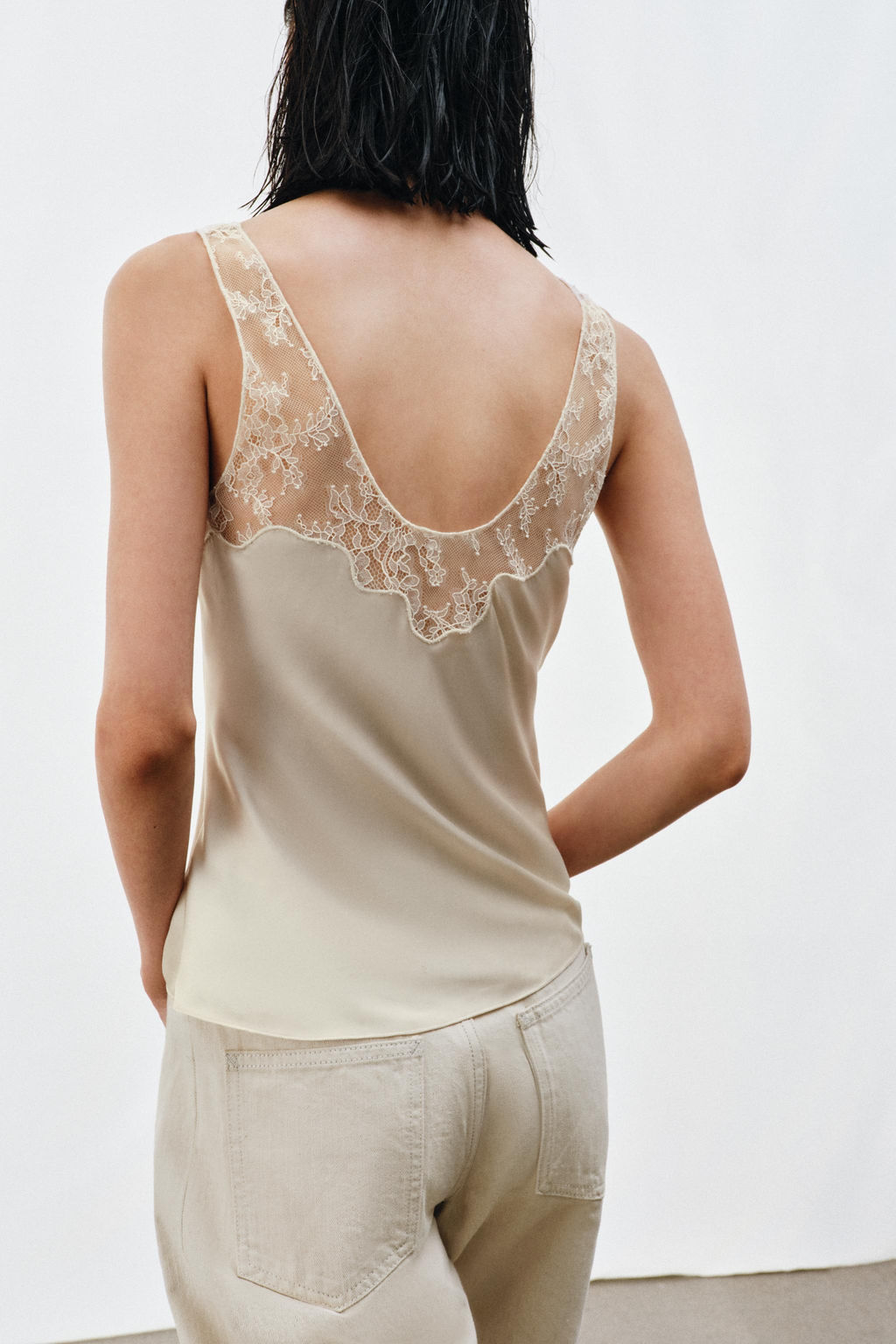 TOP SATINADO ENCAJE ZW COLLECTION / Crudo - Zara фото 3