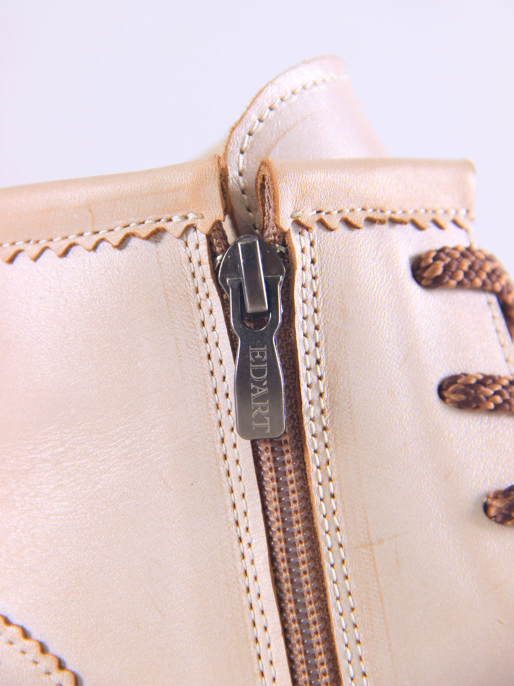 Ботинки 319.taskanaka.Вакса пудра/мех