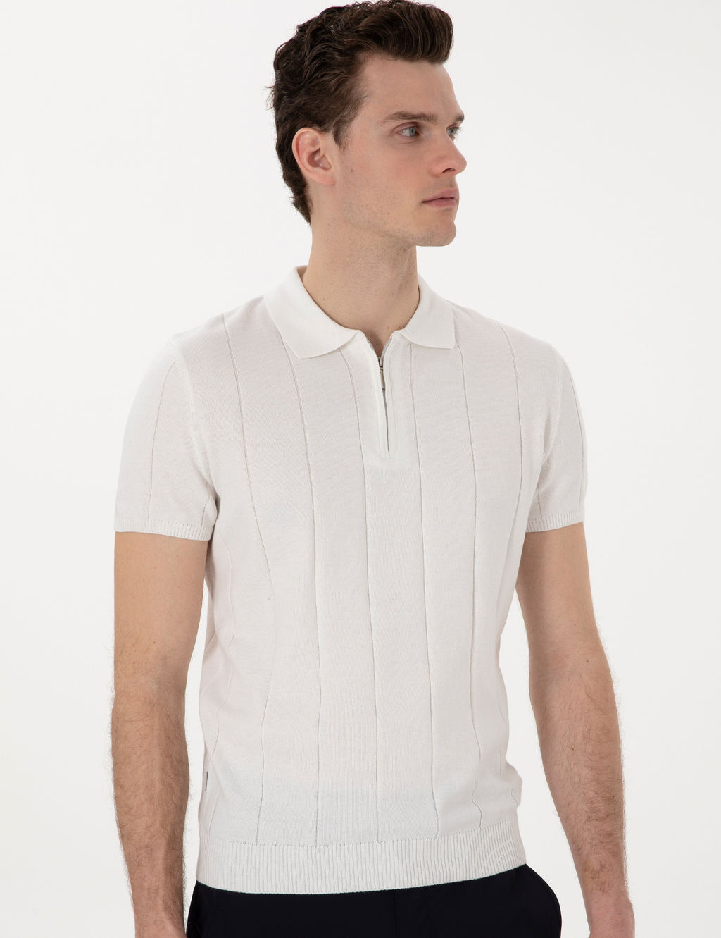 Ekru Slim Fit Fermuarl_ Polo Yaka Triko Ti__rt