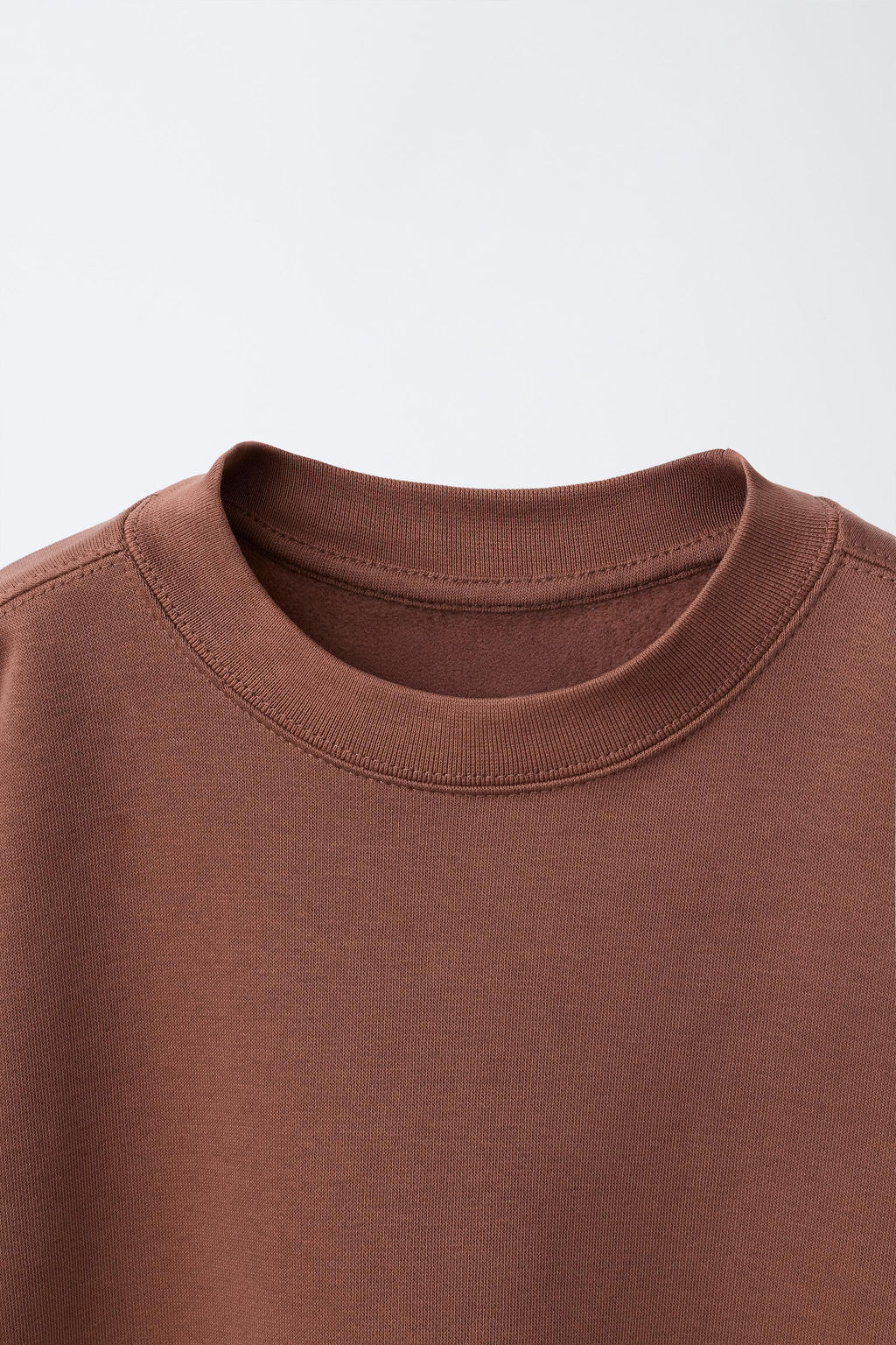 SUDADERA B?SICA TEXTO Y ETIQUETA / Marr?n - Zara фото 3