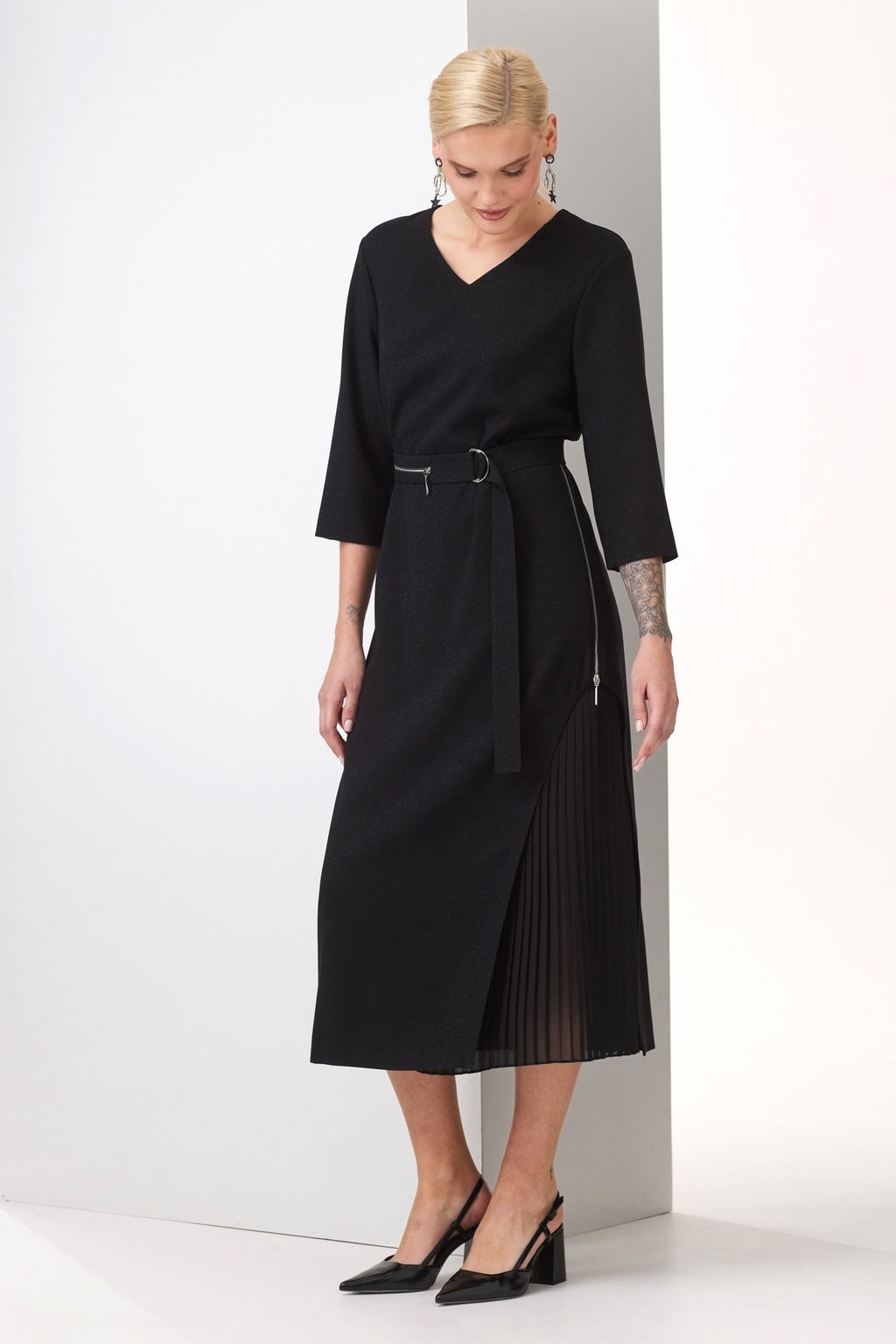 Платье  с поясом NIKA