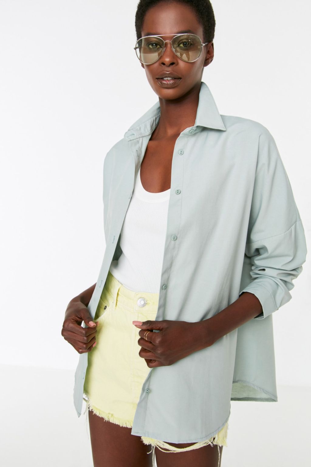 Mint Pamuklu Oversize Genis Kal?p Dokuma Gomlek TWOSS22GO0669