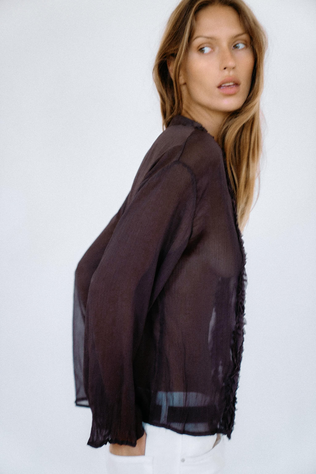 BLUSA VOLANTES / Marr?n oscuro - Zara фото 11