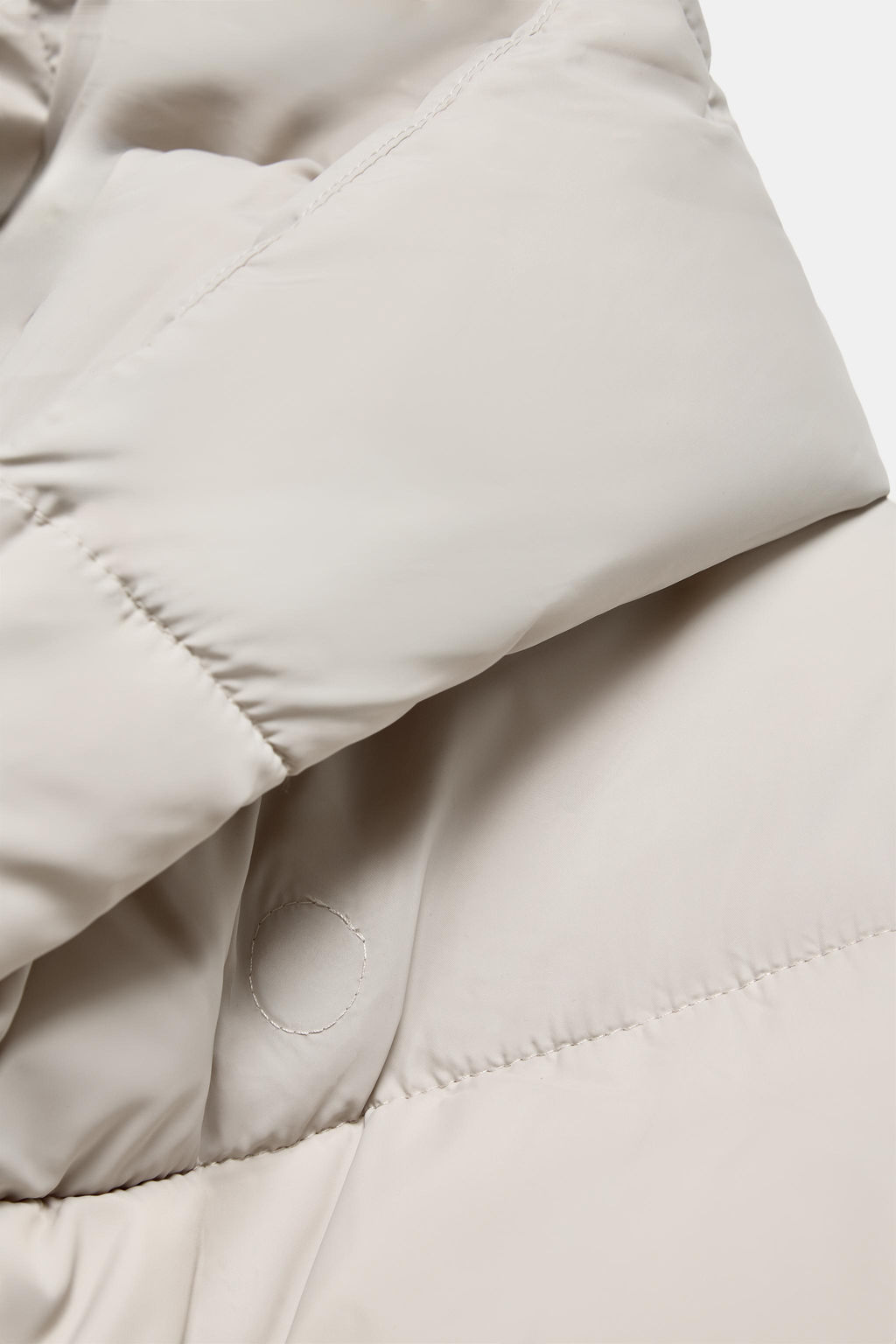 WATER-REPELLENT QUILTED HOODED JACKET