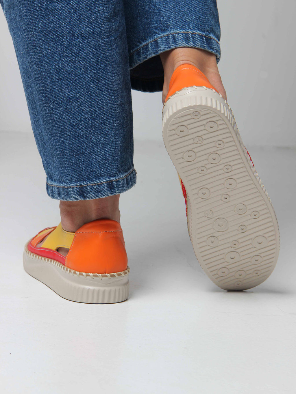 Слипоны 116.2500be. Желтый оранжевый красный