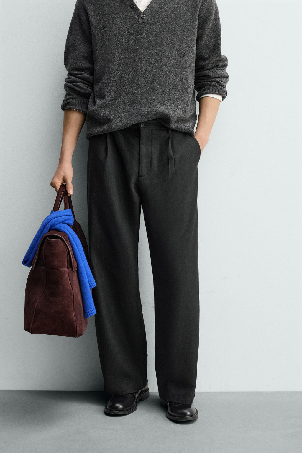 PINSTRIPED SUIT TROUSERS WITH PLEATS - Zara фото 2