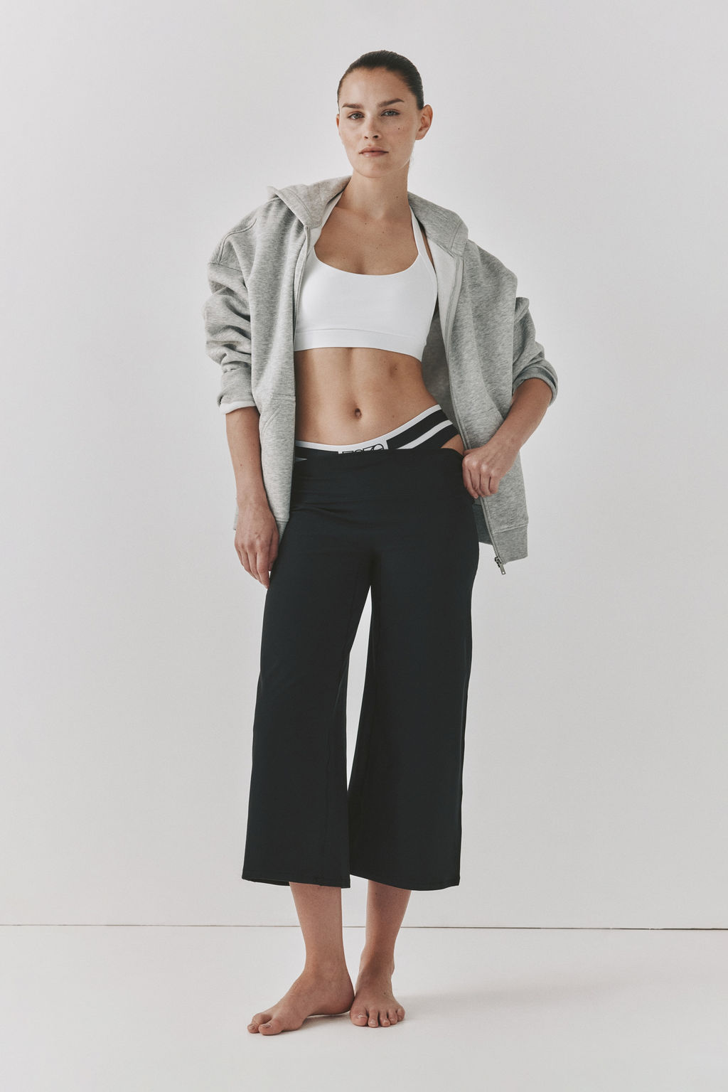 Leggings capri de deporte con SoftMove Wide fit - H&m фото 2